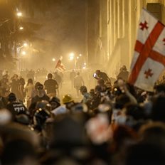 &#x393;&#x3B9;&#x3B1;&#x3C4;&#x3AF; &#x3BF;&#x3B9; &#x3B5;&#x3BA;&#x3BB;&#x3BF;&#x3B3;&#x3AD;&#x3C2; &#x3C4;&#x3BF;&#x3BD; &#x39F;&#x3BA;&#x3C4;&#x3CE;&#x3B2;&#x3C1;&#x3B9;&#x3BF; &#x3C3;&#x3C4;&#x3B7; &#x393;&#x3B5;&#x3C9;&#x3C1;&#x3B3;&#x3AF;&#x3B1; &#x3B8;&#x3B1; &quot;&#x3C4;&#x3B1;&#x3C1;&#x3B1;&#x3BA;&#x3BF;&#x3C5;&#x3BD;&#x3AE;&#x3C3;&#x3BF;&#x3C5;&#x3BD;&quot; &#x3C4;&#x3B7; &#x394;&#x3CD;&#x3C3;&#x3B7;