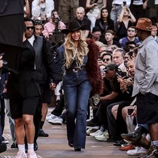 Η Beyoncé είναι πλέον δισεκατομμυριούχος