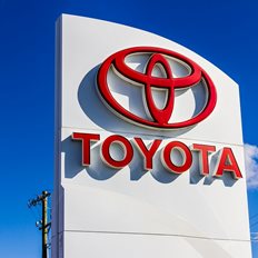 &#x3A0;&#x3C9;&#x3BB;&#x3AE;&#x3C3;&#x3B5;&#x3B9;&#x3C2; &#x3C1;&#x3B5;&#x3BA;&#x3CC;&#x3C1; &#x3B3;&#x3B9;&#x3B1; &#x3C4;&#x3B7;&#x3BD; Toyota &#x3C3;&#x3C4;&#x3BF; &#x3B1;&#x384; &#x3B5;&#x3BE;&#x3AC;&#x3BC;&#x3B7;&#x3BD;&#x3BF; &#x3C7;&#x3C1;&#x3AE;&#x3C3;&#x3B7;&#x3C2;