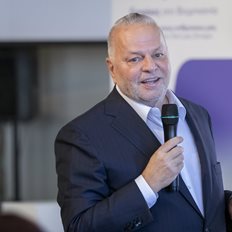 &#x395;. &#x39C;&#x3C5;&#x3C4;&#x3B9;&#x3BB;&#x3B7;&#x3BD;&#x3B1;&#x3AF;&#x3BF;&#x3C2;: EBITDA &#x3AC;&#x3BD;&#x3C9; &#x3C4;&#x3C9;&#x3BD; 2 &#x3B4;&#x3B9;&#x3C3;. &#x3B5;&#x3C5;&#x3C1;&#x3CE; &#x3BC;&#x3AD;&#x3C7;&#x3C1;&#x3B9; &#x3C4;&#x3BF; 2028 &#x3B7; Metlen