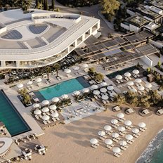 Aστέρια Γλυφάδας: To θρυλικό συγκρότηµα αλλάζει