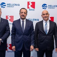 HELLENiQ Energy: &#x39E;&#x3B5;&#x3BA;&#x3B9;&#x3BD;&#x3AC; &#x3C4;&#x3B7;&#x3BD; &#x3C0;&#x3C1;&#x3BF;&#x3BC;&#x3AE;&#x3B8;&#x3B5;&#x3B9;&#x3B1; &#x3C0;&#x3C1;&#x3AC;&#x3C3;&#x3B9;&#x3BD;&#x3B7;&#x3C2; &#x3B5;&#x3BD;&#x3AD;&#x3C1;&#x3B3;&#x3B5;&#x3B9;&#x3B1;&#x3C2; &#x3C3;&#x3C4;&#x3B7;&#x3BD; &#x39A;&#x3CD;&#x3C0;&#x3C1;&#x3BF; &#x3BC;&#x3AD;&#x3C3;&#x3C9; &#x3C4;&#x3B7;&#x3C2; &#x395;&#x39A;&#x39F; Energy