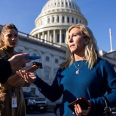 Μάρτζορι Τέιλορ Γκριν: Ρεπουμπλικανοί στο Κογκρέσο κοροϊδεύουν τον Τραμπ, αλλά "τρέμουν" μια ανάρτησή του