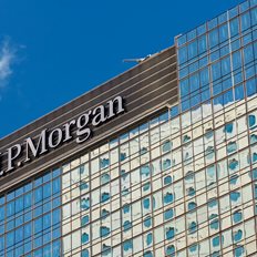 JP Morgan: &#x39E;&#x3B5;&#x3BA;&#x3B9;&#x3BD;&#x3AC; &#x3AD;&#x3BD;&#x3B1; &quot;&#x3BA;&#x3B1;&#x3C5;&#x3C4;&#x3CC;&quot; &#x3B5;&#x3BE;&#x3AC;&#x3BC;&#x3B7;&#x3BD;&#x3BF; &#x3B3;&#x3B9;&#x3B1; &#x3C4;&#x3B9;&#x3C2; &#x3B1;&#x3B3;&#x3BF;&#x3C1;&#x3AD;&#x3C2; - &#x3A3;&#x3C4;&#x3BF; &#x3B5;&#x3C0;&#x3AF;&#x3BA;&#x3B5;&#x3BD;&#x3C4;&#x3C1;&#x3BF; &#x3B4;&#x3B1;&#x3C3;&#x3BC;&#x3BF;&#x3AF;, &#x3B3;&#x3B5;&#x3C9;&#x3C0;&#x3BF;&#x3BB;&#x3B9;&#x3C4;&#x3B9;&#x3BA;&#x3AE; &#x3BA;&#x3B1;&#x3B9; &#x3B1;&#x3B2;&#x3B5;&#x3B2;&#x3B1;&#x3B9;&#x3CC;&#x3C4;&#x3B7;&#x3C4;&#x3B1; &#x3B3;&#x3B9;&#x3B1; &#x3C4;&#x3B1; &#x3BC;&#x3AC;&#x3BA;&#x3C1;&#x3BF; - &#x3A4;&#x3B1; &#x3C4;&#x3C1;&#x3AF;&#x3B1; &#x3C3;&#x3B5;&#x3BD;&#x3AC;&#x3C1;&#x3B9;&#x3B1;