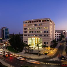 Eurobank: &#x3A4;&#x3BF; 30% &#x3C4;&#x3BF;&#x3C5; &#x3B5;&#x3BD;&#x3B5;&#x3C1;&#x3B3;&#x3B7;&#x3C4;&#x3B9;&#x3BA;&#x3BF;&#x3CD; &#x3C0;&#x3C1;&#x3BF;&#x3AD;&#x3C1;&#x3C7;&#x3B5;&#x3C4;&#x3B1;&#x3B9; &#x3B1;&#x3C0;&#x3CC; &#x3C4;&#x3B7;&#x3BD; &#x39A;&#x3CD;&#x3C0;&#x3C1;&#x3BF; - &#x39F; &#x3BD;&#x3AD;&#x3BF;&#x3C2; &#x3C1;&#x3CC;&#x3BB;&#x3BF;&#x3C2; &#x3C3;&#x3C4;&#x3B7; &#x3B4;&#x3B9;&#x3B1;&#x3C7;&#x3B5;&#x3AF;&#x3C1;&#x3B9;&#x3C3;&#x3B7; &#x3B5;&#x3C4;&#x3B1;&#x3B9;&#x3C1;&#x3B9;&#x3BA;&#x3CE;&#x3BD; &#x3BA;&#x3B5;&#x3C6;&#x3B1;&#x3BB;&#x3B1;&#x3AF;&#x3C9;&#x3BD;