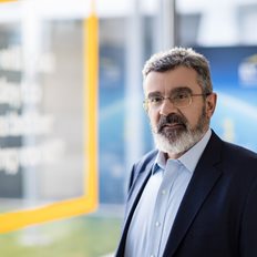 Π. Παπάζογλου (ΕΥ Ελλάδος): Ιδιαίτερα σημαντικός ο σταδιακός αναπροσανατολισμός της οικονομίας μας