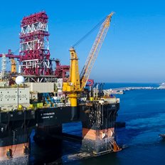 Η μείωση των αποθεμάτων ΗΠΑ επανέφερε σε ανοδική τροχιά το αργό