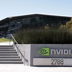 Nvidia: Έχασε $279 δισ. κεφαλαιοποίησης την Τρίτη - Η μεγαλύτερη ημερήσια απώλεια στην ιστορία