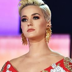 Katy Perry: Το deal $225 εκατ. με τη Litmus την εκτόξευσε στις πλουσιότερες αυτοδημιούργητες γυναίκες των ΗΠΑ