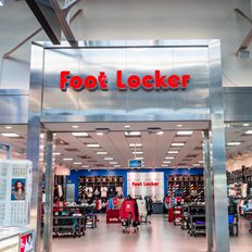Foot Locker: Βουτιά 15% η μετοχή μετά το απογοητευτικό outlook