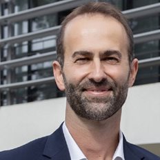 &#x3A4;&#x3BF; 2027 &#x3C3;&#x3B5; &#x3BB;&#x3B5;&#x3B9;&#x3C4;&#x3BF;&#x3C5;&#x3C1;&#x3B3;&#x3AF;&#x3B1; &#x3B7; &#x3BC;&#x3BF;&#x3BD;&#x3AC;&#x3B4;&#x3B1; &#x3C0;&#x3C1;&#x3AC;&#x3C3;&#x3B9;&#x3BD;&#x3BF;&#x3C5; &#x3C5;&#x3B4;&#x3C1;&#x3BF;&#x3B3;&#x3CC;&#x3BD;&#x3BF;&#x3C5; &#x3C4;&#x3B7;&#x3C2; Hellenic Hydrogen &#x3C3;&#x3C4;&#x3BF;&#x3BD; &#x391;&#x397;&#x3A3; &#x391;&#x3BC;&#x3C5;&#x3BD;&#x3C4;&#x3B1;&#x3AF;&#x3BF;&#x3C5;