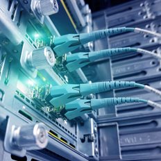 Οπτικές ίνες: Σημαντική βελτίωση για την Ελλάδα, παραμένει όμως μεταξύ των ουραγών του ΟΟΣΑ