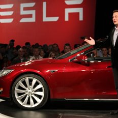 Tesla: Κατέγραψε τη μεγαλύτερη πτώση σε τριμηνιαία έσοδα εδώ και πάνω από 10 χρόνια στο β' τρίμηνο