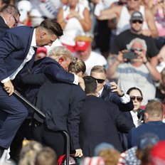 Τι γνωρίζουμε έως τώρα για την απόπειρα δολοφονίας του Τραμπ