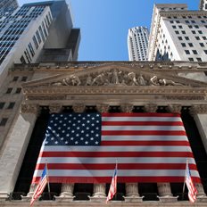 Μεικτή εικόνα στη Wall - 300 μονάδες κάτω ο Dow