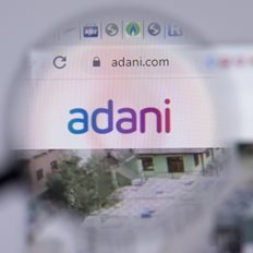 &#x38C;&#x3BC;&#x3B9;&#x3BB;&#x3BF;&#x3C2; Adani: &#x3A0;&#x3C1;&#x3CC;&#x3C3;&#x3C9;&#x3C0;&#x3BF;-&#x3BA;&#x3BB;&#x3B5;&#x3B9;&#x3B4;&#x3AF; &#x3C3;&#x3C4;&#x3B1; &#x3BC;&#x3B5;&#x3B3;&#x3B1;&#x3BB;&#x3CD;&#x3C4;&#x3B5;&#x3C1;&#x3B1; deals &#x3BA;&#x3B1;&#x3B9; 5 &#x3C6;&#x3BF;&#x3C1;&#x3AD;&#x3C2; &#x3C0;&#x3BB;&#x3BF;&#x3C5;&#x3C3;&#x3B9;&#x3CC;&#x3C4;&#x3B5;&#x3C1;&#x3BF;&#x3C2; &#x3B1;&#x3C0;&#x3CC; &#x3CC;&#x3C3;&#x3BF; &quot;&#x3C6;&#x3B1;&#x3B9;&#x3BD;&#x3CC;&#x3C4;&#x3B1;&#x3BD;&quot; &#x3BF; &#x3BC;&#x3B5;&#x3B3;&#x3AC;&#x3BB;&#x3BF;&#x3C2; &#x3B1;&#x3B4;&#x3B5;&#x3C1;&#x3C6;&#x3CC;&#x3C2; &#x3C4;&#x3BF;&#x3C5; Gautam