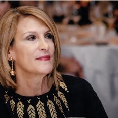 &#x397; &#x386;&#x3BD;&#x3BD;&#x3B1; &#x391;&#x3B3;&#x3B3;&#x3B5;&#x3BB;&#x3B9;&#x3BA;&#x3BF;&#x3CD;&#x3C3;&#x3B7; &#x3C3;&#x3C4;&#x3B9;&#x3C2; 50 &#x3C0;&#x3BB;&#x3BF;&#x3C5;&#x3C3;&#x3B9;&#x3CC;&#x3C4;&#x3B5;&#x3C1;&#x3B5;&#x3C2; &#x3B1;&#x3C5;&#x3C4;&#x3BF;&#x3B4;&#x3B7;&#x3BC;&#x3B9;&#x3BF;&#x3CD;&#x3C1;&#x3B3;&#x3B7;&#x3C4;&#x3B5;&#x3C2; &#x3B3;&#x3C5;&#x3BD;&#x3B1;&#x3AF;&#x3BA;&#x3B5;&#x3C2; &#x3C3;&#x3C4;&#x3BF;&#x3BD; &#x3BA;&#x3CC;&#x3C3;&#x3BC;&#x3BF;