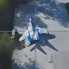 &#x3A4;&#x3B1; &#x3C1;&#x3C9;&#x3C3;&#x3B9;&#x3BA;&#x3AC; drones-&#x3BA;&#x3B1;&#x3BC;&#x3B9;&#x3BA;&#x3AC;&#x3B6;&#x3B9; &#x3BC;&#x3C0;&#x3BF;&#x3C1;&#x3BF;&#x3CD;&#x3BD; &#x3C0;&#x3BB;&#x3AD;&#x3BF;&#x3BD; &#x3BD;&#x3B1; &#x3C7;&#x3C4;&#x3C5;&#x3C0;&#x3AE;&#x3C3;&#x3BF;&#x3C5;&#x3BD; &#x3C4;&#x3B1; MiG &#x3C4;&#x3C9;&#x3BD; &#x39F;&#x3C5;&#x3BA;&#x3C1;&#x3B1;&#x3BD;&#x3CE;&#x3BD; &#x3C3;&#x3C4;&#x3B9;&#x3C2; &#x3B2;&#x3AC;&#x3C3;&#x3B5;&#x3B9;&#x3C2; &#x3C4;&#x3BF;&#x3C5;&#x3C2;