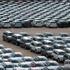 Πώς έκλεισε το 2025 για το ελληνικό αυτοκίνητο: Αυξημένες πωλήσεις, κυριαρχία υβριδικών - ηλεκτρικά… σε αναμονή φόρτισης