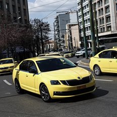 &#x3A1;&#x3B1;&#x3B4;&#x3B9;&#x3BF;&#x3C4;&#x3B1;&#x3BE;&#x3AF; vs &#x395;&#x3C6;&#x3B1;&#x3C1;&#x3BC;&#x3BF;&#x3B3;&#x3AD;&#x3C2;: &#x397; &#x3BC;&#x3AC;&#x3C7;&#x3B7; &#x3C4;&#x3C9;&#x3BD; &#x3C4;&#x3B1;&#x3BE;&#x3AF; &#x3C3;&#x3C4;&#x3B7;&#x3BD; &#x3B5;&#x3BB;&#x3BB;&#x3B7;&#x3BD;&#x3B9;&#x3BA;&#x3AE; &#x3B1;&#x3B3;&#x3BF;&#x3C1;&#x3AC;