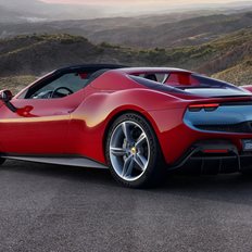 &#x393;&#x3B9;&#x3B1;&#x3C4;&#x3AF; Ferrari &#x3BA;&#x3B1;&#x3B9; Stellantis &#x3B1;&#x3C3;&#x3C7;&#x3BF;&#x3BB;&#x3BF;&#x3CD;&#x3BD;&#x3C4;&#x3B1;&#x3B9; &#x3C3;&#x3BF;&#x3B2;&#x3B1;&#x3C1;&#x3AC; &#x3BC;&#x3B5; &#x3C4;&#x3BF;&#x3BD; &#x3AE;&#x3C7;&#x3BF; &#x3C3;&#x3C4;&#x3B1; &#x3B7;&#x3BB;&#x3B5;&#x3BA;&#x3C4;&#x3C1;&#x3B9;&#x3BA;&#x3AC; &#x3B1;&#x3C5;&#x3C4;&#x3BF;&#x3BA;&#x3AF;&#x3BD;&#x3B7;&#x3C4;&#x3B1;