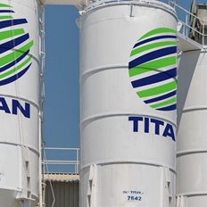 &#x3A4;&#x399;&#x3A4;&#x391;&#x39D;: &#x3A1;&#x3B5;&#x3BA;&#x3CC;&#x3C1; &#x3BA;&#x3B5;&#x3C1;&#x3B4;&#x3BF;&#x3C6;&#x3BF;&#x3C1;&#x3AF;&#x3B1;&#x3C2; EBITDA &#x3B5;&#x3BD;&#x3BD;&#x3B5;&#x3B1;&#x3BC;&#x3AE;&#x3BD;&#x3BF;&#x3C5; - &#x3A3;&#x3C4;&#x3B1; &#x20AC;223 &#x3B5;&#x3BA;&#x3B1;&#x3C4;. &#x3C4;&#x3B1; &#x3BA;&#x3B1;&#x3B8;&#x3B1;&#x3C1;&#x3AC; &#x3BA;&#x3AD;&#x3C1;&#x3B4;&#x3B7;