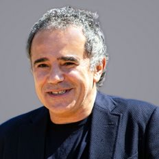 &#x3A4;&#x3AD;&#x3BB;&#x3B7;&#x3C2; &#x39C;&#x3C5;&#x3C3;&#x3C4;&#x3B1;&#x3BA;&#x3AF;&#x3B4;&#x3B7;&#x3C2;: &#x3A0;&#x3BF;&#x3B9;&#x3BF;&#x3C2; &#x3B5;&#x3AF;&#x3BD;&#x3B1;&#x3B9; &#x3BF; &#x3B4;&#x3B9;&#x3C3;&#x3B5;&#x3BA;&#x3B1;&#x3C4;&#x3BF;&#x3BC;&#x3BC;&#x3C5;&#x3C1;&#x3B9;&#x3BF;&#x3CD;&#x3C7;&#x3BF;&#x3C2; &#x3C0;&#x3BF;&#x3C5; &#x3B8;&#x3AD;&#x3BB;&#x3B5;&#x3B9; &#x3BD;&#x3B1; &#x3C7;&#x3C4;&#x3AF;&#x3C3;&#x3B5;&#x3B9; &#x3C4;&#x3BF; &#x3BD;&#x3AD;&#x3BF; &#x3B3;&#x3AE;&#x3C0;&#x3B5;&#x3B4;&#x3BF; &#x3C4;&#x3BF;&#x3C5; &#x3A0;&#x391;&#x39F;&#x39A;