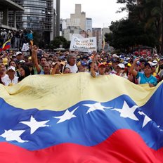 Βενεζουέλα: Τι πρέπει να γίνει στον δρόμο προς τη δημοκρατία και την οικονομική ανάκαμψη