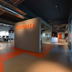 Skroutz: M&#x3B5;&#x3B3;&#x3AC;&#x3BB;&#x3C9;&#x3C3;&#x3B5; &#x3BA;&#x3B1;&#x3C4;&#x3AC; 24% &#x3C3;&#x3B5; &#x3AD;&#x3BD;&#x3B1; &#x3C7;&#x3C1;&#x3CC;&#x3BD;&#x3BF;