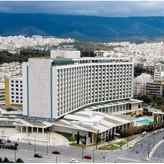 Οι ξένες αλυσίδες με μεγάλα πλάνα στον ελληνικό τουρισμό