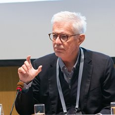 &#x391;&#x3C1;&#x3AF;&#x3C3;&#x3C4;&#x3BF;&#x3C2; &#x394;&#x3BF;&#x3BE;&#x3B9;&#x3AC;&#x3B4;&#x3B7;&#x3C2; (&#x395;&#x3A3;&#x395;&#x3A4;&#x395;&#x39A;, Big Pi): &#x3A4;&#x3BF; &#x3BF;&#x3B9;&#x3BA;&#x3BF;&#x3C3;&#x3CD;&#x3C3;&#x3C4;&#x3B7;&#x3BC;&#x3B1; &#x3BA;&#x3B1;&#x3B9;&#x3BD;&#x3BF;&#x3C4;&#x3CC;&#x3BC;&#x3BF;&#x3C5; &#x3B5;&#x3C0;&#x3B9;&#x3C7;&#x3B5;&#x3B9;&#x3C1;&#x3B7;&#x3BC;&#x3B1;&#x3C4;&#x3B9;&#x3BA;&#x3CC;&#x3C4;&#x3B7;&#x3C4;&#x3B1;&#x3C2; &#x3C4;&#x3B7;&#x3C2; &#x392;. &#x395;&#x3BB;&#x3BB;&#x3AC;&#x3B4;&#x3B1;&#x3C2; &#x3BA;&#x3B1;&#x3B9; &#x3B7; &#x3BA;&#x3B1;&#x3C4;&#x3B1;&#x3BA;&#x3B5;&#x3C1;&#x3BC;&#x3B1;&#x3C4;&#x3B9;&#x3C3;&#x3BC;&#x3AD;&#x3BD;&#x3B7; &#x3AD;&#x3C1;&#x3B5;&#x3C5;&#x3BD;&#x3B1;