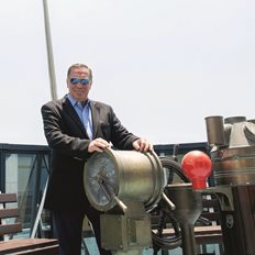 Δρ Νίκος Τσάκος: "Η ναυτιλία ακµάζει µε ανοιχτές θάλασσες"