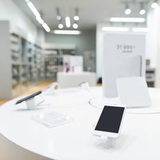 &#x397; &#x3AD;&#x3BA;&#x3C0;&#x3BB;&#x3B7;&#x3BE;&#x3B7; &#x3C3;&#x3C4;&#x3B1; &#x3B7;&#x3BB;&#x3B5;&#x3BA;&#x3C4;&#x3C1;&#x3B9;&#x3BA;&#x3AC;: &#x3A4;&#x3BF; &#x3C6;&#x3C5;&#x3C3;&#x3B9;&#x3BA;&#x3CC; &#x3BA;&#x3B1;&#x3C4;&#x3AC;&#x3C3;&#x3C4;&#x3B7;&#x3BC;&#x3B1; &quot;&#x3BD;&#x3B9;&#x3BA;&#x3AC;&quot; &#x3C4;&#x3BF; e-shop - &#x3A0;&#x3BF;&#x3B9;&#x3B5;&#x3C2; &#x3C3;&#x3C5;&#x3C3;&#x3BA;&#x3B5;&#x3C5;&#x3AD;&#x3C2; &#x3B2;&#x3B3;&#x3AE;&#x3BA;&#x3B1;&#x3BD; &#x3B1;&#x3C0;&#x3CC; &#x3C4;&#x3B7;&#x3BD; &#x3C0;&#x3C1;&#x3AF;&#x3B6;&#x3B1;