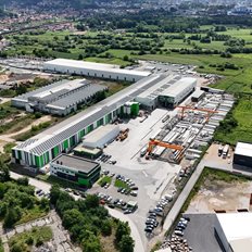 Molins και ΤΙΤΑΝ εξαγοράζουν την Baupartner