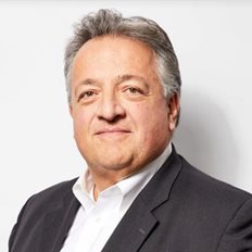 &#x39F; &#x3C0;&#x3C1;&#x3CC;&#x3B5;&#x3B4;&#x3C1;&#x3BF;&#x3C2; &#x3C4;&#x3BF;&#x3C5; &#x394;&#x3A3; &#x3C4;&#x3B7;&#x3C2; Moderna &#x3AD;&#x3C7;&#x3B5;&#x3B9; &#x3C0;&#x3BF;&#x3C5;&#x3BB;&#x3AE;&#x3C3;&#x3B5;&#x3B9; &#x3BC;&#x3B5;&#x3C4;&#x3BF;&#x3C7;&#x3AD;&#x3C2; &#x3B1;&#x3BE;&#x3AF;&#x3B1;&#x3C2; 1,4 &#x3B4;&#x3B9;&#x3C3;. &#x3B4;&#x3BF;&#x3BB;&#x3B1;&#x3C1;&#x3AF;&#x3C9;&#x3BD; &#x3C3;&#x3B5; &#x3B4;&#x3CD;&#x3BF; &#x3BC;&#x3AE;&#x3BD;&#x3B5;&#x3C2;