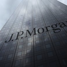 JP Morgan: Μείνετε μακριά από τις μετοχές της Ευρωζώνης - Κίνδυνοι από την ανάπτυξη και την πολιτική της ΕΚΤ