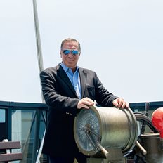 &#x39D;&#x3B9;&#x3BA;&#x3CC;&#x3BB;&#x3B1;o&#x3C2; &#x3A4;&#x3C3;&#x3AC;&#x3BA;&#x3BF;&#x3C2;: &#x397; &#x3BD;&#x3B1;&#x3C5;&#x3C4;&#x3B9;&#x3BB;&#x3AF;&#x3B1;, &#x3CC;&#x3C0;&#x3C9;&#x3C2; &#x3BA;&#x3B1;&#x3B9; &#x3B7; &#x3B6;&#x3C9;&#x3AE;, &#x3B5;&#x3AF;&#x3BD;&#x3B1;&#x3B9; &#x3BC;&#x3B1;&#x3C1;&#x3B1;&#x3B8;&#x3CE;&#x3BD;&#x3B9;&#x3BF;&#x3C2; &#x3C0;&#x3B1;&#x3C1;&#x3AC; &#x3C3;&#x3C0;&#x3C1;&#x3B9;&#x3BD;&#x3C4;