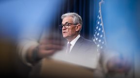 Τι περιμένει η Fed για να αρχίσει μειώσεις επιτοκίων