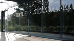 &#x397; Philip Morris International &#x3C3;&#x3C4;&#x3B7;&#x3BD; 1&#x3B7; &#x3B8;&#x3AD;&#x3C3;&#x3B7; &#x3C3;&#x3C4;&#x3B7; &#x3C6;&#x3B5;&#x3C4;&#x3B9;&#x3BD;&#x3AE; &#x3BB;&#x3AF;&#x3C3;&#x3C4;&#x3B1; Net Zero Leaders &#x3C4;&#x3BF;&#x3C5; Forbes