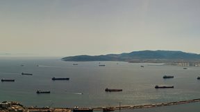 Το Ιράν απειλεί με οικονομικό πόλεμο τη Δύση