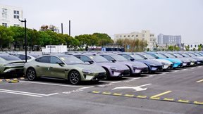 &#x391;&#x3C5;&#x3C4;&#x3BF;&#x3BA;&#x3AF;&#x3BD;&#x3B7;&#x3C4;&#x3B1;: &#x397; &#x3BA;&#x3B9;&#x3BD;&#x3B5;&#x3B6;&#x3B9;&#x3BA;&#x3AE; &#x3B5;&#x3C0;&#x3AD;&#x3BB;&#x3B1;&#x3C3;&#x3B7; &#x3C3;&#x3B5; &#x3B1;&#x3C1;&#x3B9;&#x3B8;&#x3BC;&#x3BF;&#x3CD;&#x3C2;