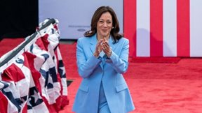 Η Χάρις συγκέντρωσε $540 εκατ. δολάρια μετά την απόσυρση Μπάιντεν - Τα "στρατόπεδα" των δισεκατομμυριούχων δωρητών