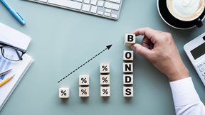 Τρεις συμβουλές επιβίωσης εάν επενδύετε σε ομόλογα