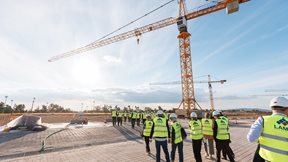 &#x395;&#x3BB;&#x3BB;&#x3B7;&#x3BD;&#x3B9;&#x3BA;&#x3CC;: &#x395;&#x3B9;&#x3C3;&#x3C0;&#x3C1;&#x3AC;&#x3BE;&#x3B5;&#x3B9;&#x3C2; 1,6 &#x3B4;&#x3B9;&#x3C3;. &#x3B5;&#x3C5;&#x3C1;&#x3CE; &#x3B1;&#x3BD;&#x3B1;&#x3BC;&#x3AD;&#x3BD;&#x3B5;&#x3C4;&#x3B1;&#x3B9; &#x3BD;&#x3B1; &quot;&#x3BA;&#x3BB;&#x3B5;&#x3B9;&#x3B4;&#x3CE;&#x3C3;&#x3B5;&#x3B9;&quot; &#x3B7; Lamda Development &#x3BC;&#x3AD;&#x3C7;&#x3C1;&#x3B9; &#x3C4;&#x3BF; &#x3C4;&#x3AD;&#x3BB;&#x3BF;&#x3C2; &#x3C4;&#x3BF;&#x3C5; 2025