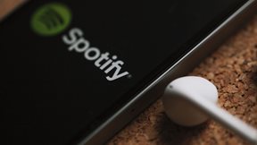 Spotify: &#x391;&#x3C0;&#x3C1;&#x3CC;&#x3C3;&#x3BC;&#x3B5;&#x3BD;&#x3B7; &#x3B1;&#x3CD;&#x3BE;&#x3B7;&#x3C3;&#x3B7; &#x3BA;&#x3B5;&#x3C1;&#x3B4;&#x3CE;&#x3BD; &#x3BA;&#x3B1;&#x3B9; &#x3C3;&#x3C5;&#x3BD;&#x3B4;&#x3C1;&#x3BF;&#x3BC;&#x3B7;&#x3C4;&#x3CE;&#x3BD; &#x3C3;&#x3C4;&#x3BF; &#x3B3;&#x27; &#x3C4;&#x3C1;&#x3AF;&#x3BC;&#x3B7;&#x3BD;&#x3BF;