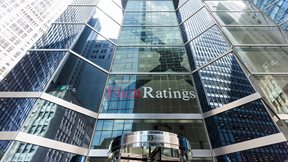 Fitch: &#x3A0;&#x3AC;&#x3BD;&#x3C9; &#x3B1;&#x3C0;&#x3CC; 2% &#x3B7; &#x3B1;&#x3BD;&#x3AC;&#x3C0;&#x3C4;&#x3C5;&#x3BE;&#x3B7; &#x3C3;&#x3C4;&#x3B7;&#x3BD; &#x395;&#x3BB;&#x3BB;&#x3AC;&#x3B4;&#x3B1; &#x2013; &#x3A4;&#x3B9; &#x3BB;&#x3AD;&#x3B5;&#x3B9; &#x3B3;&#x3B9;&#x3B1; &#x3C4;&#x3B1; &#x3B1;&#x3C0;&#x3BF;&#x3C4;&#x3B5;&#x3BB;&#x3AD;&#x3C3;&#x3BC;&#x3B1;&#x3C4;&#x3B1; &#x3C4;&#x3C9;&#x3BD; &#x3C4;&#x3C1;&#x3B1;&#x3C0;&#x3B5;&#x3B6;&#x3CE;&#x3BD;
