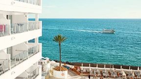 Premia: &#x39F;&#x3BB;&#x3BF;&#x3BA;&#x3BB;&#x3AE;&#x3C1;&#x3C9;&#x3C3;&#x3B5; &#x3C4;&#x3B7;&#x3BD;&#xA0;&#x3B1;&#x3B3;&#x3BF;&#x3C1;&#x3AC; &#x3BE;&#x3B5;&#x3BD;&#x3BF;&#x3B4;&#x3BF;&#x3C7;&#x3B5;&#x3AF;&#x3BF;&#x3C5; &#x3C3;&#x3C4;&#x3B9;&#x3C2; &#x39A;&#x3AC;&#x3BD;&#x3B1;&#x3C1;&#x3B9;&#x3B5;&#x3C2; &#x39D;&#x3AE;&#x3C3;&#x3BF;&#x3C5;&#x3C2; &#x3B1;&#x3C0;&#x3CC; &#x3C4;&#x3B7;&#x3BD; NTLG &#x3AD;&#x3BD;&#x3B1;&#x3BD;&#x3C4;&#x3B9; &#x20AC;64 &#x3B5;&#x3BA;&#x3B1;&#x3C4;.