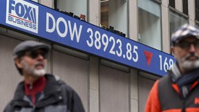 &#x391;&#x3BD;&#x3B1;&#x3C3;&#x3C4;&#x3AC;&#x3C4;&#x3C9;&#x3C3;&#x3B7; &#x3AD;&#x3C6;&#x3B5;&#x3C1;&#x3B1;&#x3BD; &#x3C3;&#x3C4;&#x3B7;&#x3BD; Wall Street &#x3BF;&#x3B9; &#x3B4;&#x3B1;&#x3C3;&#x3BC;&#x3BF;&#x3AF; &#x3A4;&#x3C1;&#x3B1;&#x3BC;&#x3C0;: &#x39A;&#x3AC;&#x3C4;&#x3C9; 200 &#x3BC;&#x3BF;&#x3BD;&#x3AC;&#x3B4;&#x3B5;&#x3C2; &#x3BF; Dow Jones, &#x3C0;&#x3AC;&#x3BD;&#x3C9; &#x3BF; Nasdaq