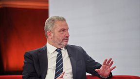 H Aktor &#x3B5;&#x3BE;&#x3B1;&#x3B3;&#x3CC;&#x3C1;&#x3B1;&#x3C3;&#x3B5; &#x3C4;&#x3BF; 55% &#x3C0;&#x3AD;&#x3BD;&#x3C4;&#x3B5; &#x3B5;&#x3C4;&#x3B1;&#x3B9;&#x3C1;&#x3B5;&#x3B9;&#x3CE;&#x3BD; &#x3C4;&#x3BF;&#x3C5; &#x3BF;&#x3BC;&#x3AF;&#x3BB;&#x3BF;&#x3C5; Oceanic &#x3AD;&#x3BD;&#x3B1;&#x3BD;&#x3C4;&#x3B9; 7,7 &#x3B5;&#x3BA;&#x3B1;&#x3C4;. &#x3B5;&#x3C5;&#x3C1;&#x3CE;