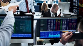 Wall: &#x3A0;&#x3C1;&#x3BF;&#x3C3;&#x3C0;&#x3AC;&#x3B8;&#x3B5;&#x3B9;&#x3B1; &#x3B1;&#x3BD;&#x3C4;&#x3AF;&#x3B4;&#x3C1;&#x3B1;&#x3C3;&#x3B7;&#x3C2; &#x3BC;&#x3B5;&#x3C4;&#x3AC; &#x3C4;&#x3BF; &#x3C7;&#x3B8;&#x3B5;&#x3C3;&#x3B9;&#x3BD;&#x3CC; sell-off - &#x3A3;&#x3C4;&#x3BF; &#x3B5;&#x3C0;&#x3AF;&#x3BA;&#x3B5;&#x3BD;&#x3C4;&#x3C1;&#x3BF; &#x3B7; &#x3B1;&#x3B3;&#x3BF;&#x3C1;&#x3AC; &#x3B5;&#x3C1;&#x3B3;&#x3B1;&#x3C3;&#x3AF;&#x3B1;&#x3C2;